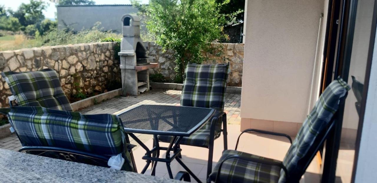 Apartman Lidija Linardici Luaran gambar