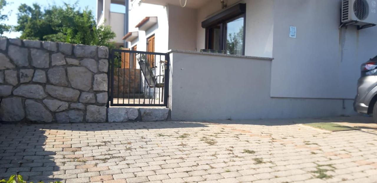 Apartman Lidija Linardici Luaran gambar