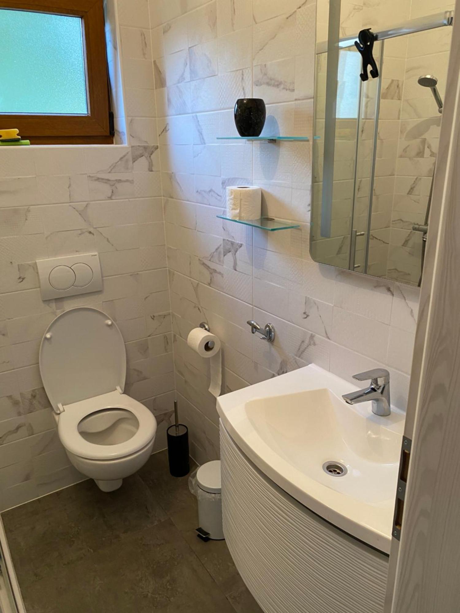 Apartman Lidija Linardici Luaran gambar